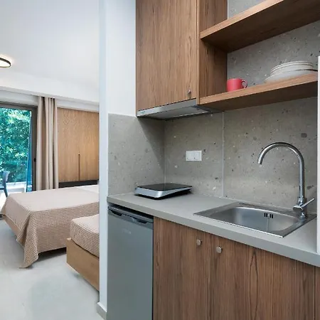 מלון דירות Funtuki Seaside לפטוקריה