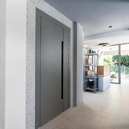 Funtuki Seaside מלון דירות 4*