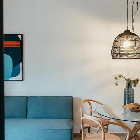 Funtuki Seaside מלון דירות לפטוקריה